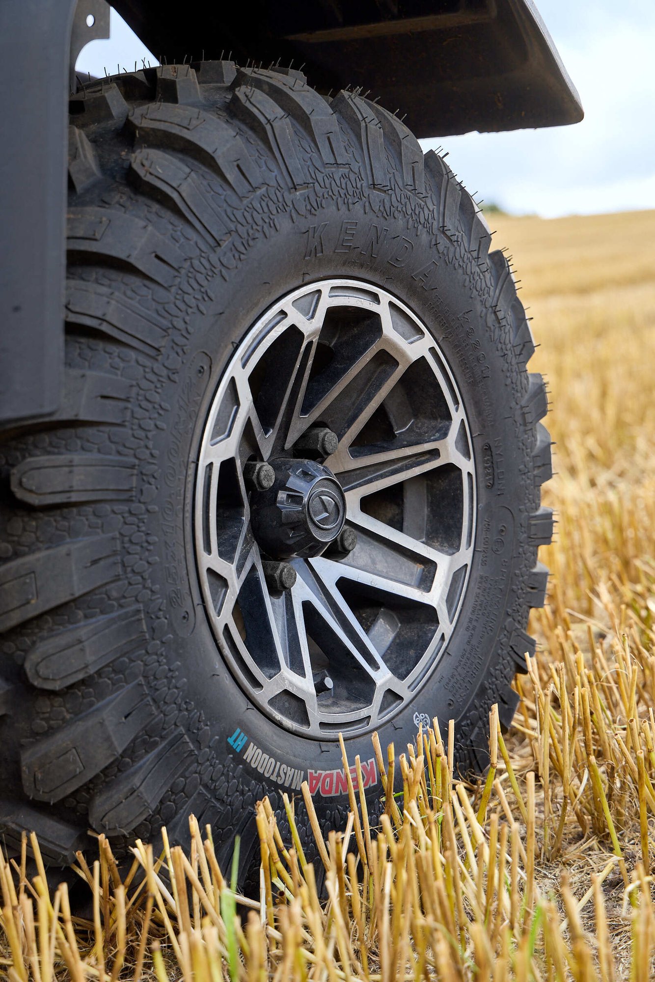 KENDA Mastodon_Kuboto UTV_05