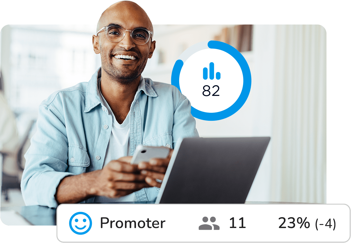 Smilende mand på kontor-4